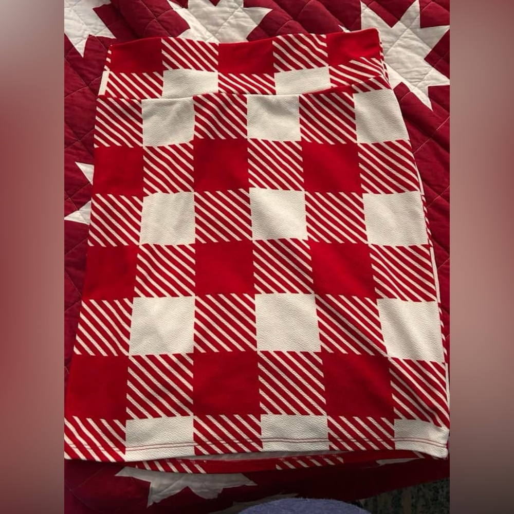 Lularoe Red and White Checkered Skirt